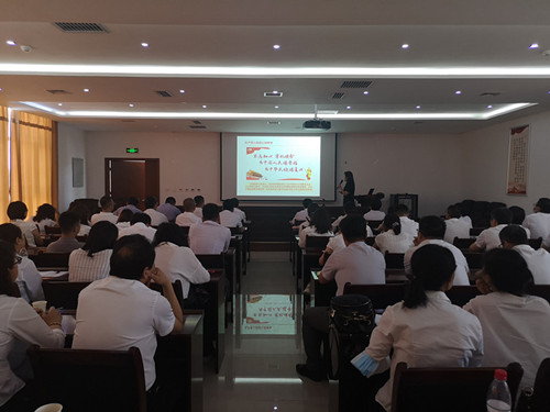 西投控股組織黨員干部赴扶眉戰(zhàn)役紀(jì)念館開展主題黨日暨廉政現(xiàn)場教學(xué)活動(dòng)