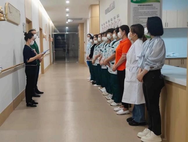 疫情防控不松懈，應(yīng)急演練筑防線